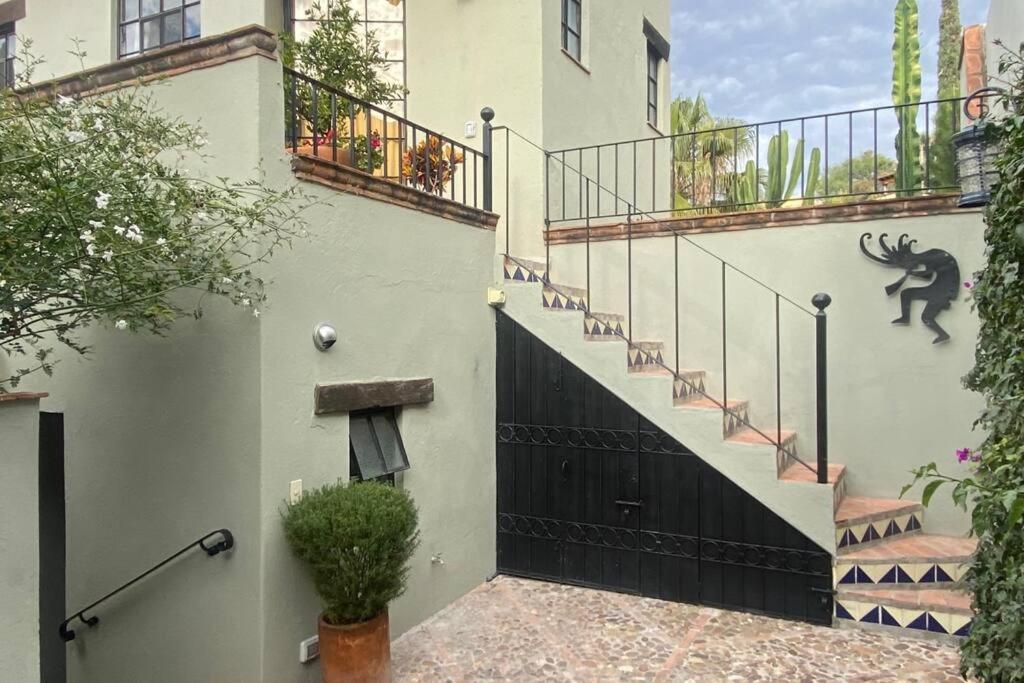 Lovely With Terrace Views - Casa Cielo Grande