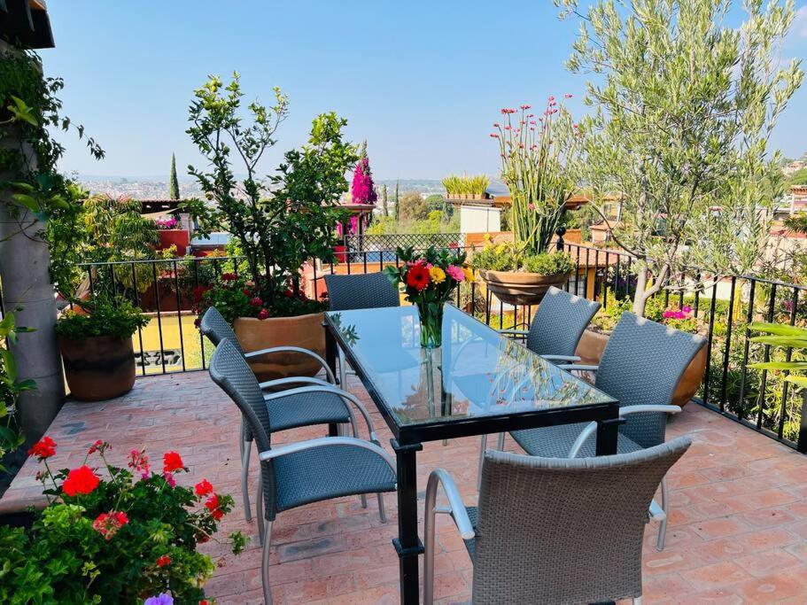Lovely With Terrace Views - Casa Cielo Grande *